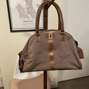 London Fog shoulder bag- Carry on size with removable extra strap